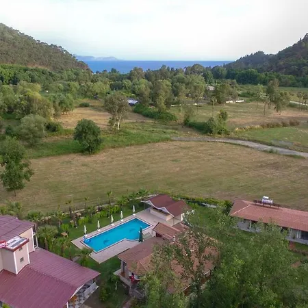 Garden Life Gocek מלון