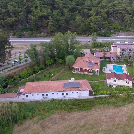Garden Life Gocek מלון